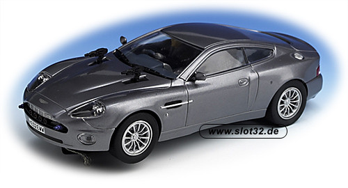 CARRERA Evolution Evolution James Bond Aston Martin V 12 Vanquish 